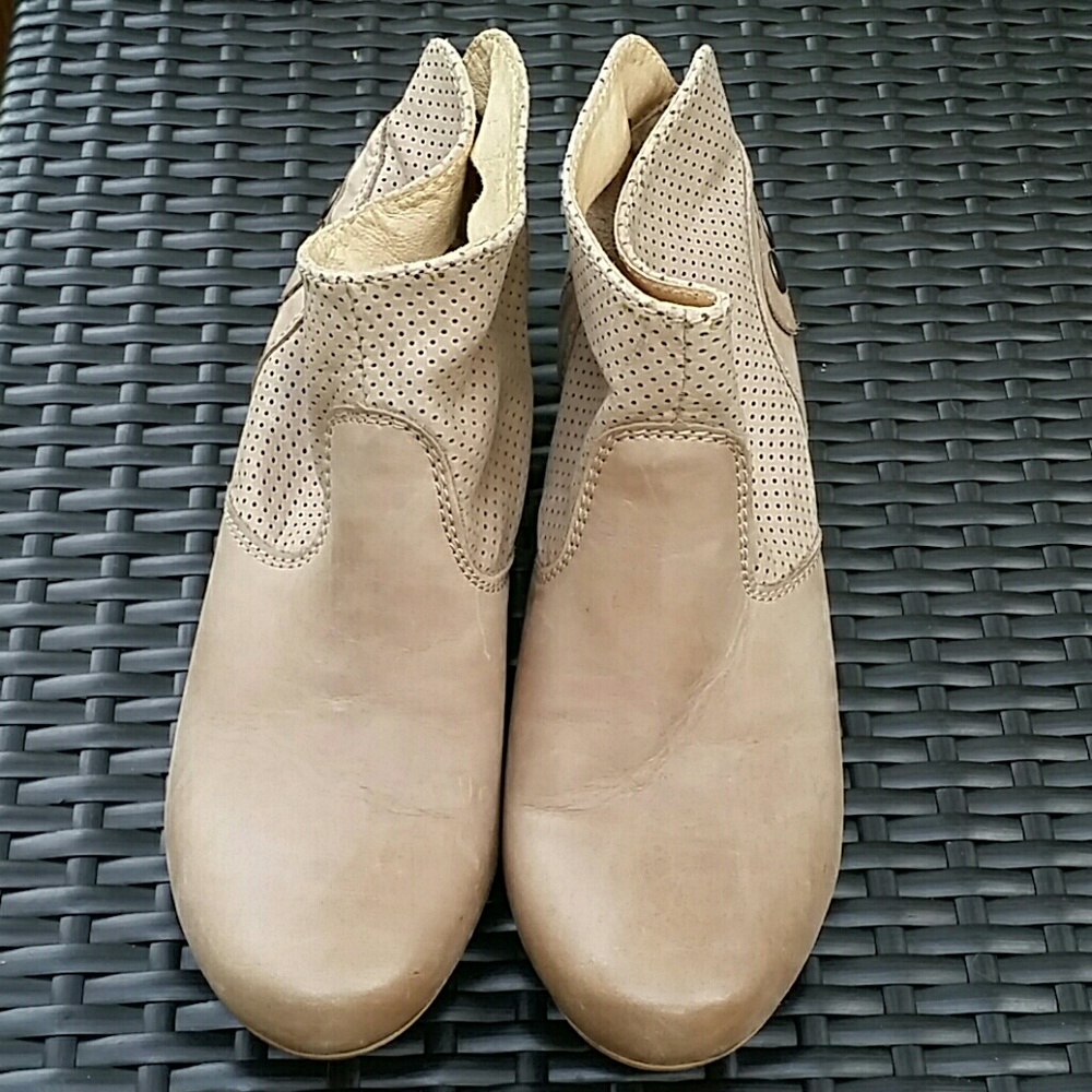 Ankle Booties - Picture 5 of 8